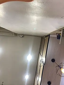 boy good12 online show from April 19, 2026, 4:06 pm