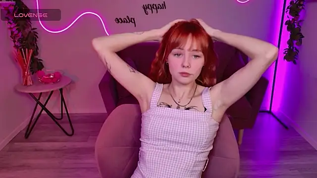 MiaSensitive online show from May 28, 2026, 2:47 pm