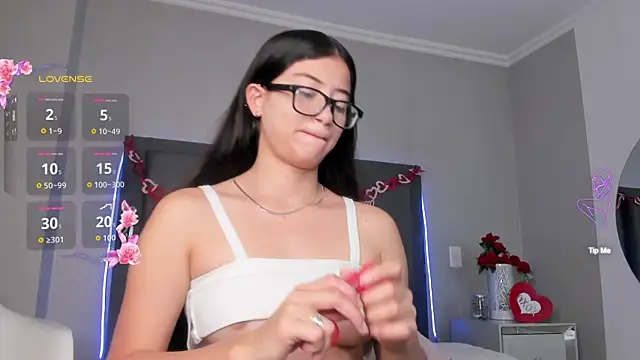 mia gomez7 online show from April 18, 2026, 1:04 pm
