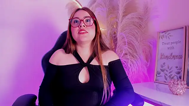 Snapshot of Renata_Jones1 chatting on April 3, 2026, 3:37 am Renata Jones1 online show from April 3, 2026, 3:37 am