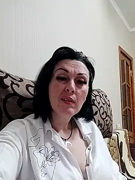 HelgaDennis online show from May 24, 2026, 6:13 pm