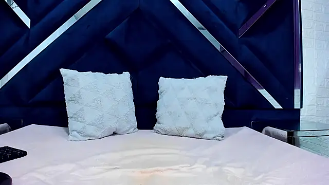 Snapshot of GeorginaHH chatting on March 21, 2026, 1:37 pm GeorginaHH online show from March 21, 2026, 1:37 pm