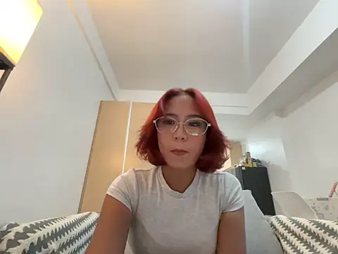 misscutee online show from June 8, 2026, 4:18 pm