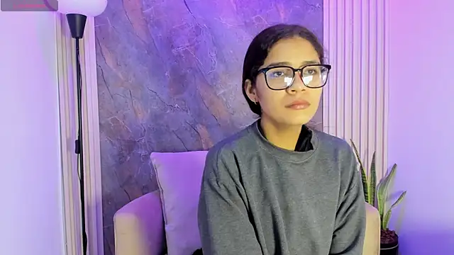 alina sauvage online show from May 12, 2026, 11:29 am