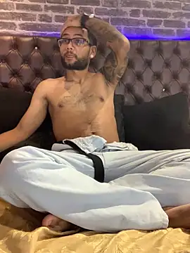 KyleJoss30 online show from March 23, 2026, 9:19 pm