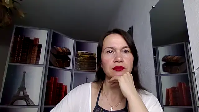 Selena Moo online show from April 14, 2026, 7:14 am