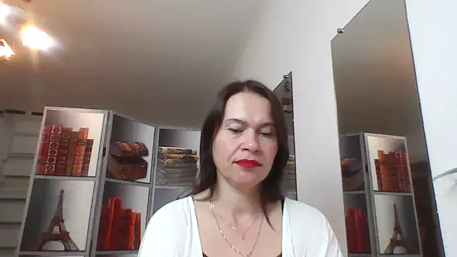 Selena Moo online show from June 8, 2026, 7:53 am