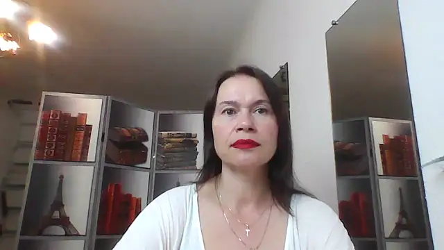 Selena Moo online show from June 12, 2026, 8:24 am