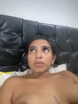 Blowjob-Queen  online show from April 22, 2026, 3:31 am