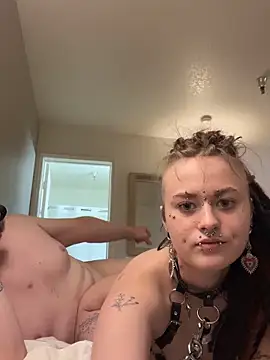 Snapshot of darlingvicuous chatting on April 3, 2026, 9:24 pm darlingvicuous online show from April 3, 2026, 9:24 pm