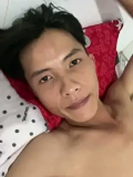 Snapshot of Nguyencuong1999 chatting on April 2, 2026, 10:24 am Nguyencuong1999 online show from April 2, 2026, 10:24 am