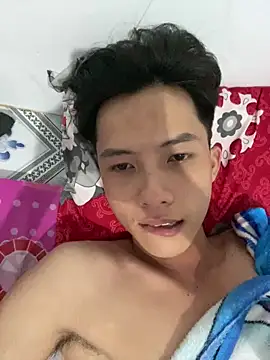Snapshot of Nguyencuong1999 chatting on April 14, 2026, 10:27 pm Nguyencuong1999 online show from April 14, 2026, 10:27 pm