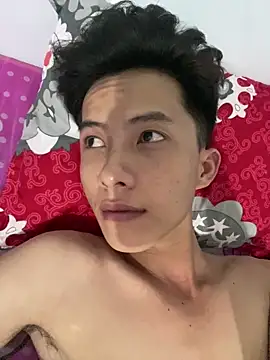 Snapshot of Nguyencuong1999 chatting on April 18, 2026, 1:31 am Nguyencuong1999 online show from April 18, 2026, 1:31 am