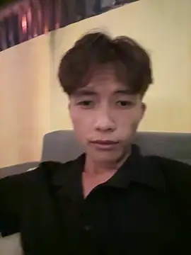 Snapshot of Nguyencuong1999 chatting on May 9, 2026, 11:37 am Nguyencuong1999 online show from May 9, 2026, 11:37 am