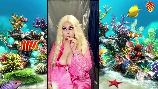 Rose-Vampire online show from April 13, 2026, 7:41 pm