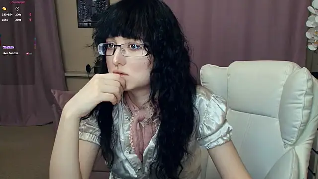 JordanSvetlik online show from May 14, 2026, 6:04 pm