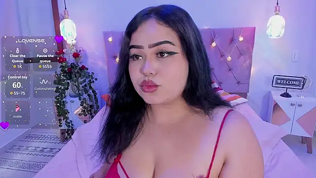 SofiaBloomm online show from June 28, 2026, 6:03 pm