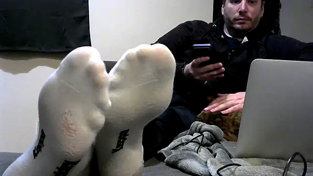 Piedisetosi2 online show from March 20, 2026, 8:57 pm