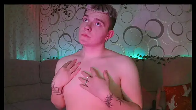 Snapshot of sweetescapeforu chatting on April 1, 2026, 9:23 pm sweetescapeforu online show from April 1, 2026, 9:23 pm