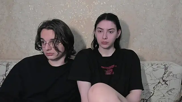 Snapshot of muuur_love231 chatting on April 9, 2026, 11:37 am muuur love231 online show from April 9, 2026, 11:37 am