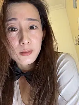 summer202632 online show from April 17, 2026, 7:33 am