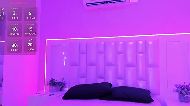 DaniandCute online show from April 15, 2026, 2:29 am