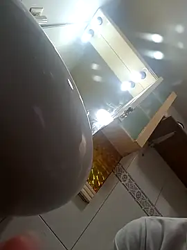 Snapshot of Uwheheheheebb chatting on March 22, 2026, 3:48 pm Uwheheheheebb online show from March 22, 2026, 3:48 pm