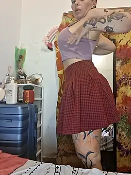 chiquitilla41 online show from May 8, 2026, 12:49 am