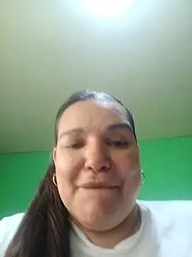 Snapshot of Zuleyka_69 chatting on May 14, 2026, 10:27 pm Zuleyka 69 online show from May 14, 2026, 10:27 pm