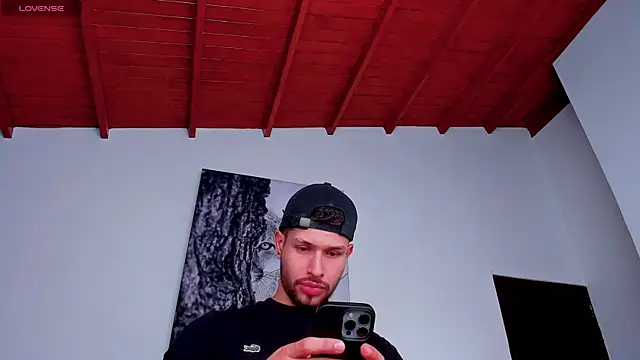 Santos ramirez1 online show from April 13, 2026, 2:55 pm