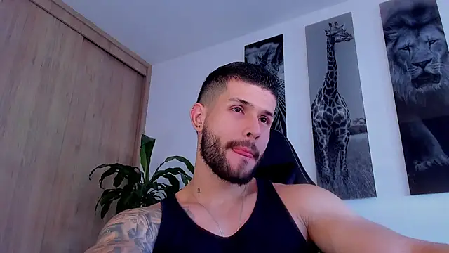 Snapshot of Santos_ramirez1 chatting on July 24, 2026, 2:37 pm Santos ramirez1 online show from July 24, 2026, 2:37 pm