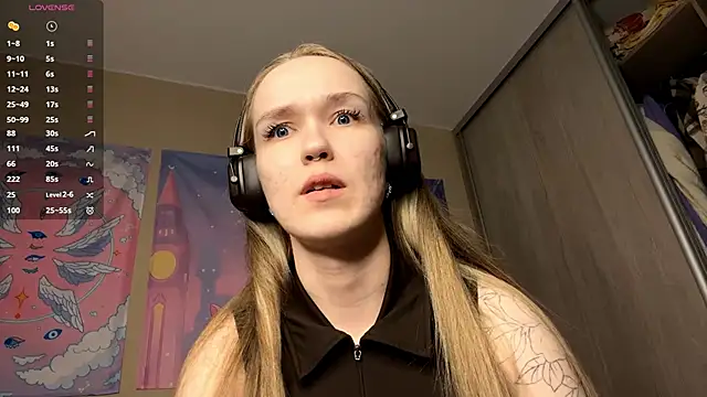 DenitaSpace online show from May 14, 2026, 2:46 pm