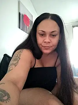 TeeTeeKitching online show from April 10, 2026, 12:21 pm