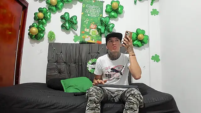 Snapshot of Nicolas_Arrieta26 chatting on March 23, 2026, 12:42 pm Nicolas Arrieta26 online show from March 23, 2026, 12:42 pm