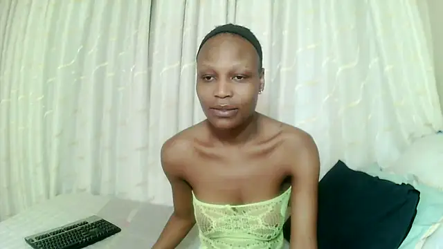 Snapshot of SexySlimMelanin7 chatting on April 6, 2026, 7:59 pm SexySlimMelanin7 online show from April 6, 2026, 7:59 pm