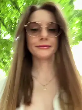 FReyja 44 online show from June 17, 2026, 8:06 am