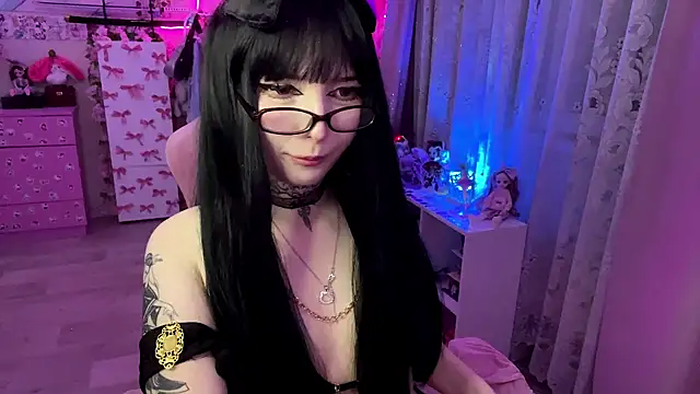 ToxiraLuneX online show from April 30, 2026, 4:46 pm