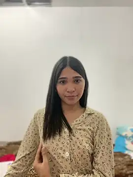 Snapshot of allaboutlara_ chatting on March 27, 2026, 1:44 pm allaboutlara online show from March 27, 2026, 1:44 pm