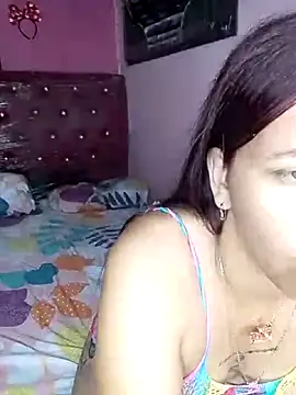 Snapshot of Arielybambi chatting on April 13, 2026, 10:21 am Arielybambi online show from April 13, 2026, 10:21 am