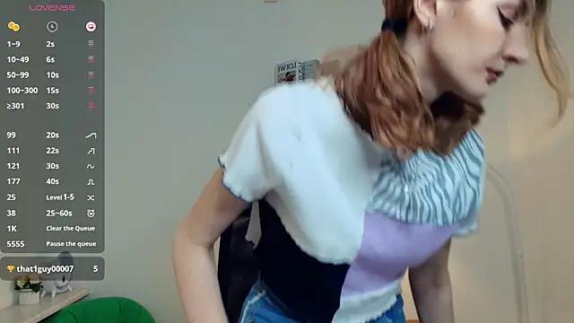 LoraLanett online show from March 28, 2026, 11:10 am