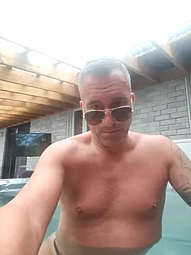 Snapshot of Cutecamboy4you chatting on June 26, 2026, 2:43 pm Cutecamboy4you online show from June 26, 2026, 2:43 pm