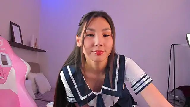 LexieLee online show from May 21, 2026, 10:00 am