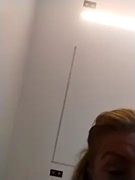 Exotic ParisX online show from March 31, 2026, 5:30 am