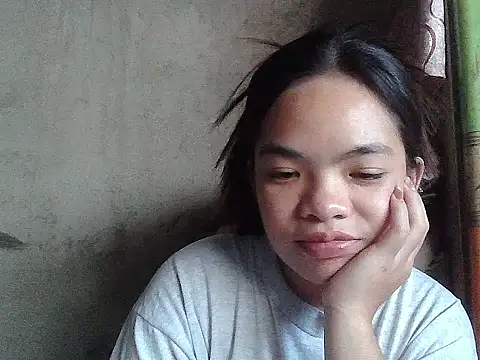 Snapshot of pretty_pinky06 chatting on April 7, 2026, 8:15 am pretty pinky06 online show from April 7, 2026, 8:15 am