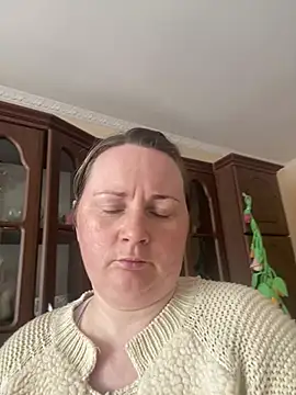 CelinSpenser online show from March 26, 2026, 11:49 am