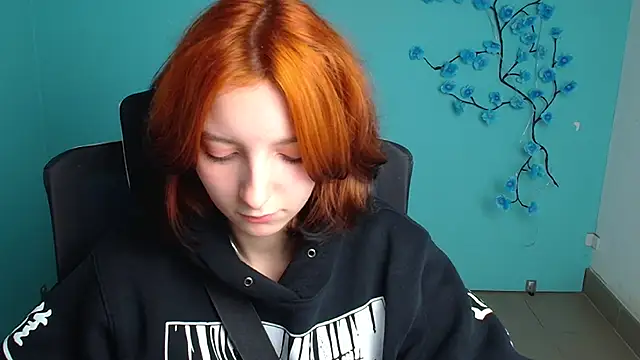 Snapshot of Butterfly_Milly chatting on May 13, 2026, 11:40 am Butterfly Milly online show from May 13, 2026, 11:40 am