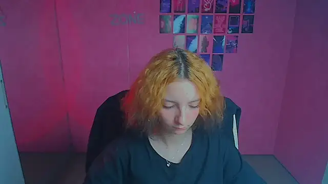 Snapshot of Butterfly_Milly chatting on June 19, 2026, 11:36 am Butterfly Milly online show from June 19, 2026, 11:36 am