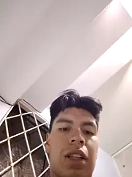 patricio025 online show from April 2, 2026, 12:58 pm