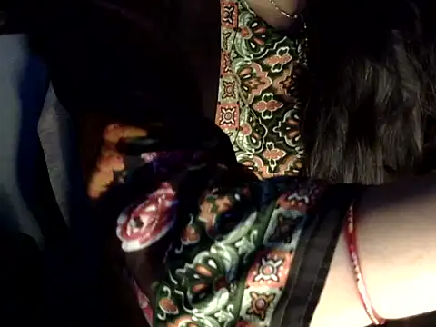 Shinny  online show from April 21, 2026, 4:01 pm