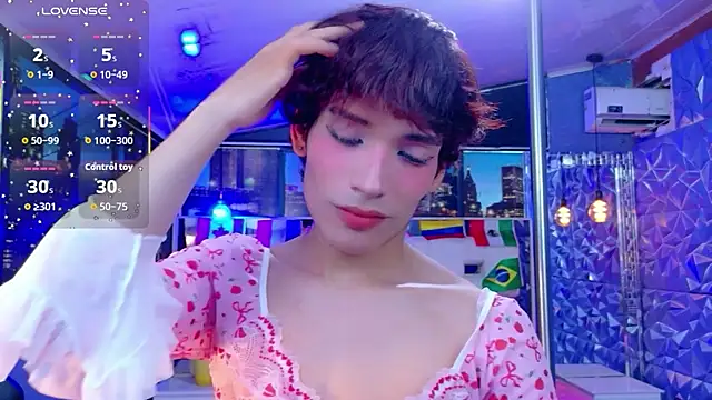 IsaacNovaa online show from June 30, 2026, 8:43 pm
